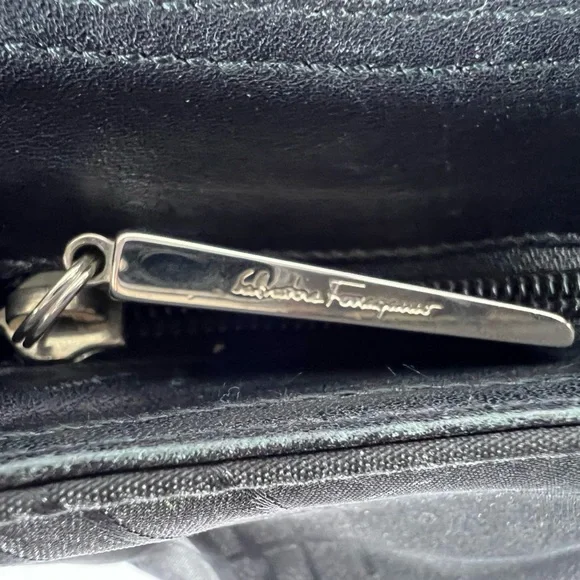 Salvatore Ferragamo Black Shoilder Bag in VGUC- - Picture 5 of 11